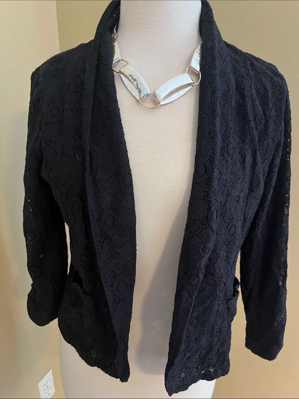 Black Lace Open-Front Women's Jacket